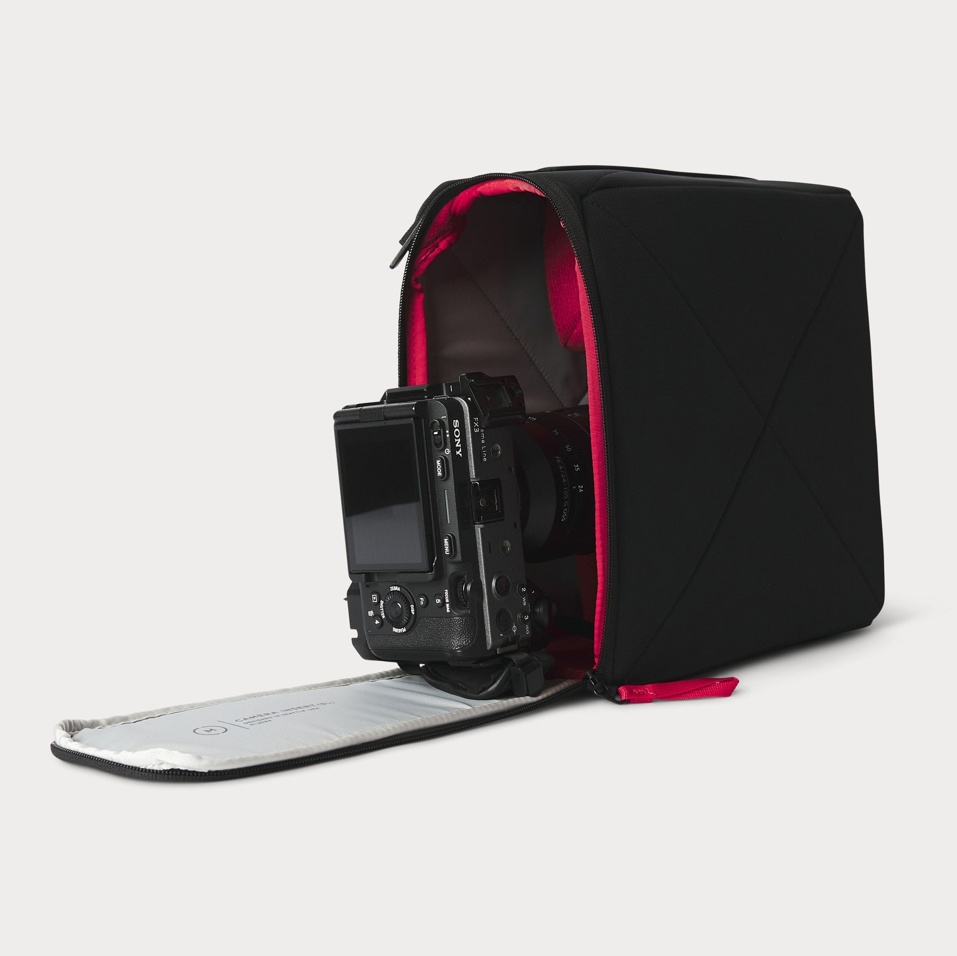 Moment Everything Camera Cube - 8L Moment